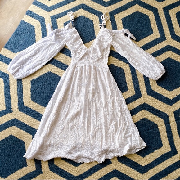 🐚 MISA LOS ANGELES BOHO WHITE FLORAL EMBROIDERY COLD SHOULDER LONG SLEEV… - Picture 4 of 16